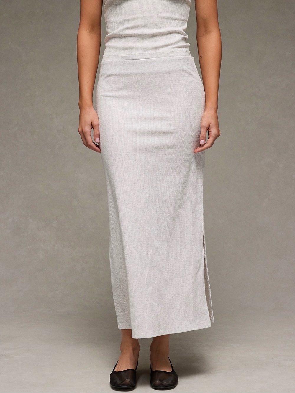 NWOT American Eagle High-Waisted Ribbed Knit Light Gray Maxi Skirt